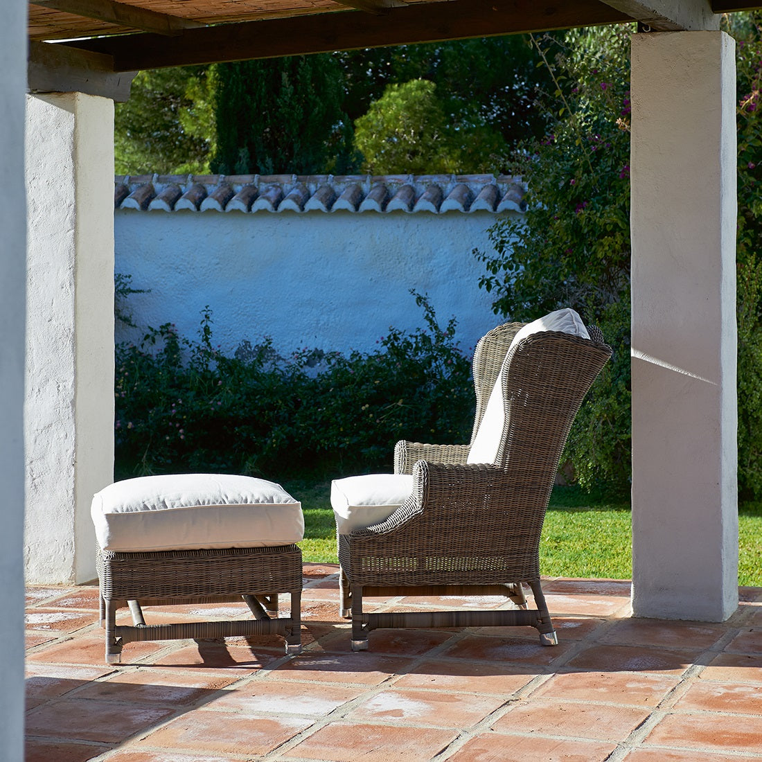 Nicolas Outdoor Wing Chair